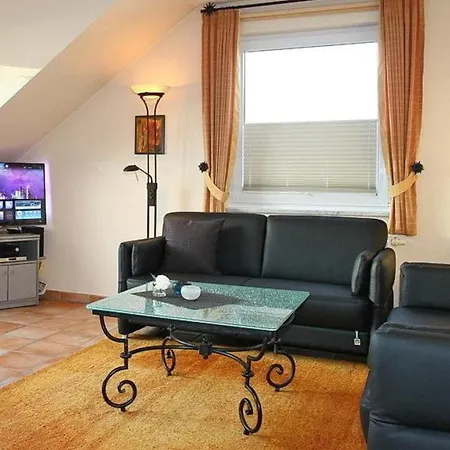 Stettiner Str 41-43 Whg 10 *